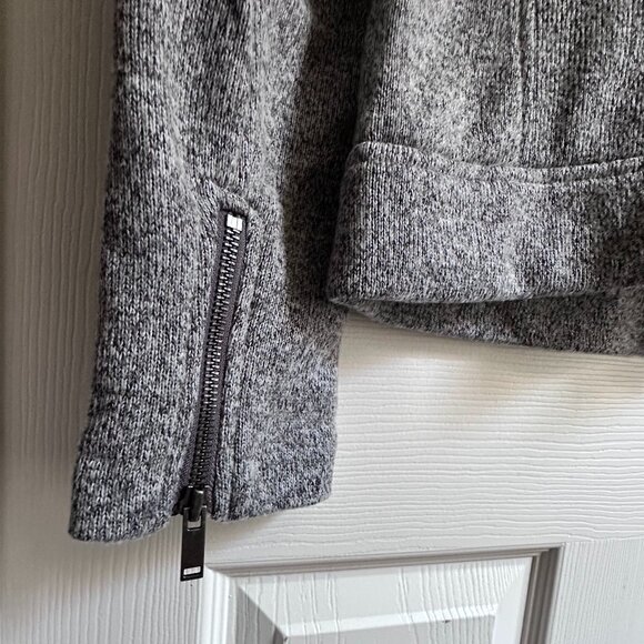 Women's Large Old Navy Gray Knit Asymmetric Zip Moto Sweater Jacket NWOT - Picture 5 of 7